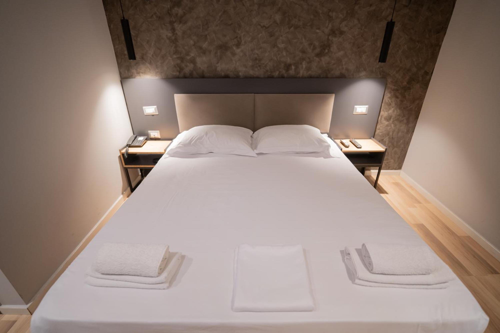 Center Boutique Hotel Tiranë Eksteriør bilde