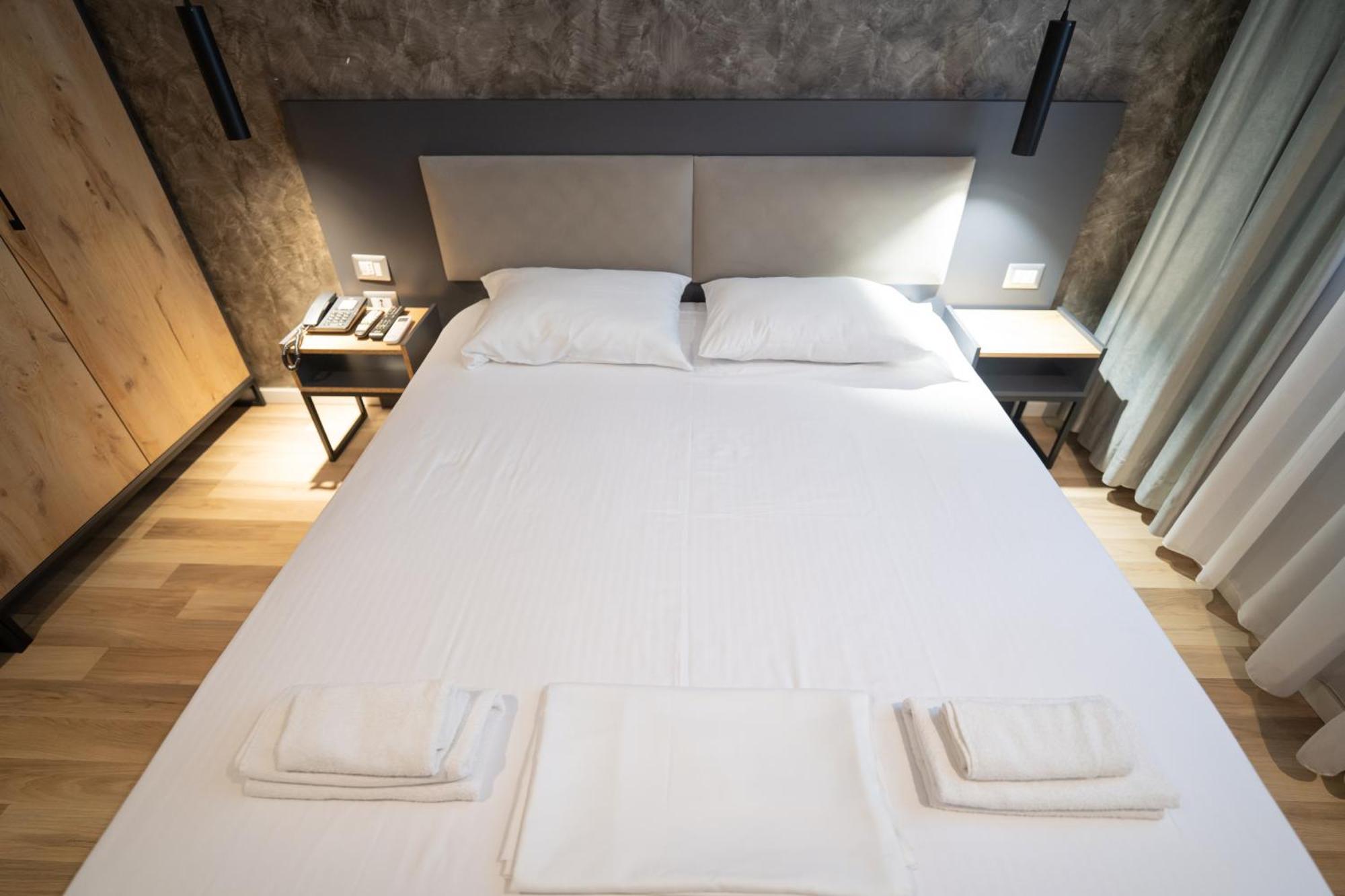 Center Boutique Hotel Tiranë Eksteriør bilde
