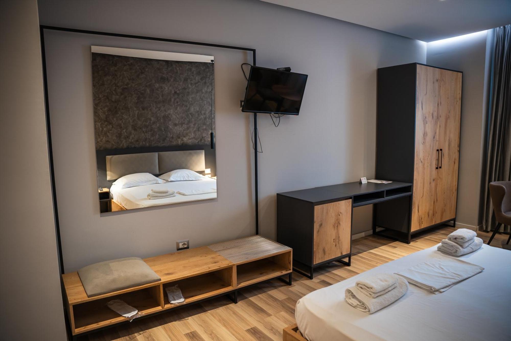Center Boutique Hotel Tiranë Eksteriør bilde