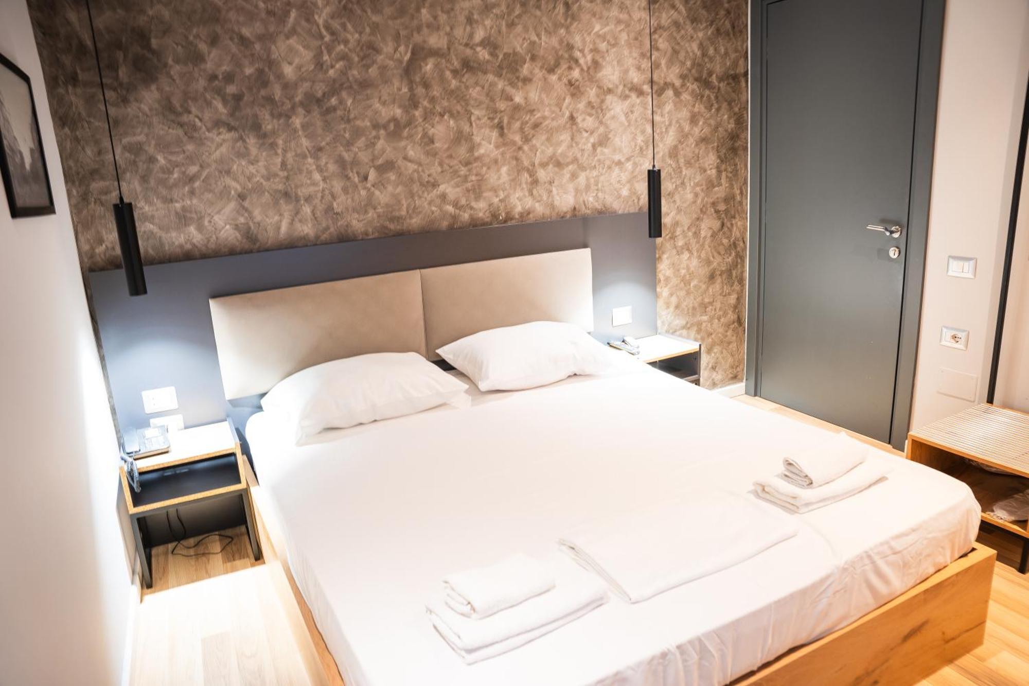 Center Boutique Hotel Tiranë Eksteriør bilde